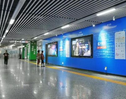 地鐵站不同區(qū)域?qū)κ覂?nèi)全彩led顯示屏要求有哪些？
